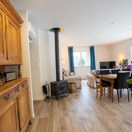 Maison Spacieuse A Avec 5 Et Salle De Jeux - Fr-1-616-471 * Château-lʼÉvêque