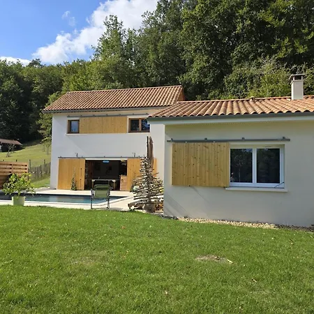 Maison Spacieuse A Avec 5 Et Salle De Jeux - Fr-1-616-471 Château-lʼÉvêque