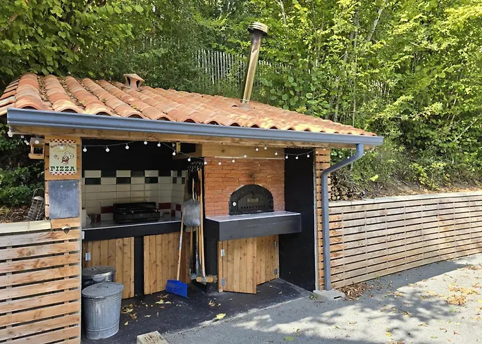 Maison Spacieuse A Avec 5 Et Salle De Jeux - Fr-1-616-471 Ferienhaus