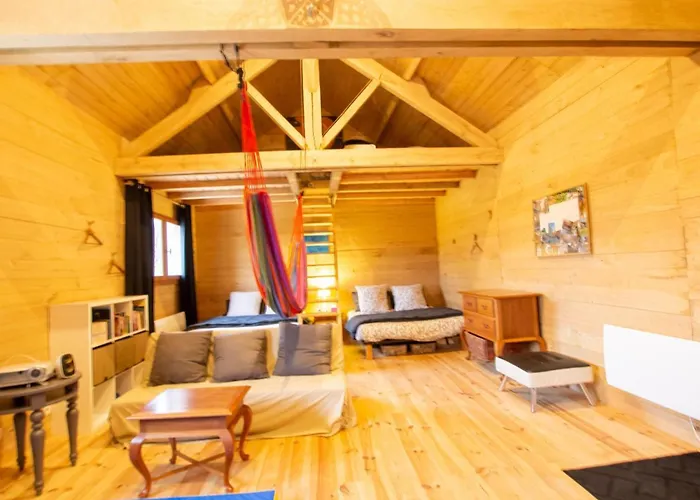 Ferienhaus Maison Spacieuse A Avec 5 Et Salle De Jeux - Fr-1-616-471 Château-lʼÉvêque